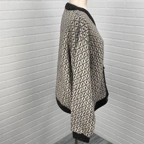 LL Bean Cardigan Women Large Beige Gray Diamond Metal Clasp Wool Norway Sweater - Picture 4 of 13
